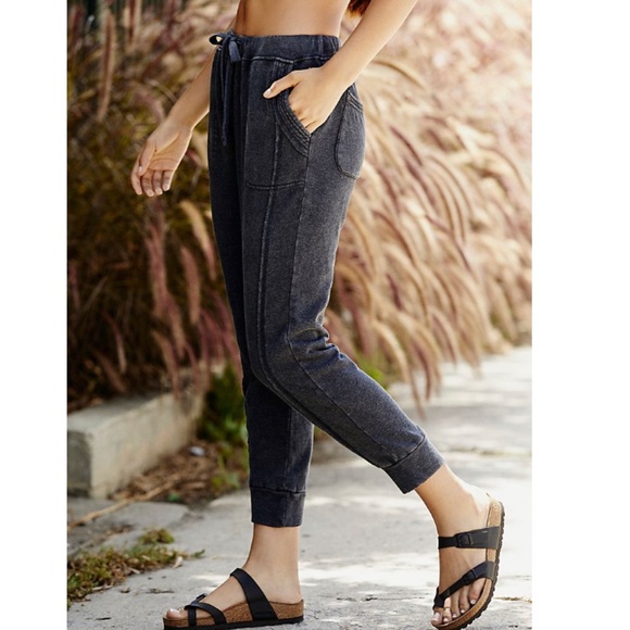 Free People Movement Work It Out Jogger NWT - Picture 15 of 15